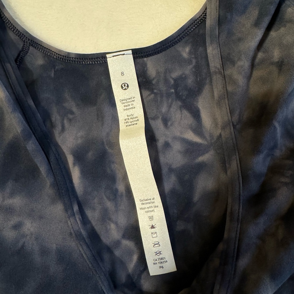 Lululemon top - Picture 2 of 3
